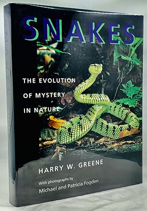 Bild des Verkufers fr Snakes: The Evolution of Mystery in Nature zum Verkauf von Zach the Ripper Books
