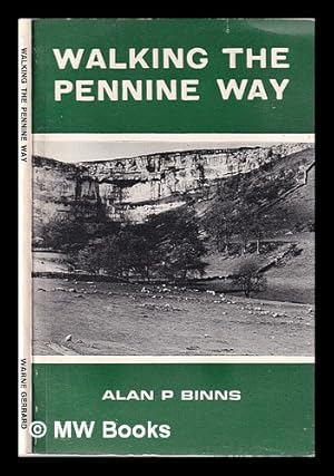 Bild des Verkufers fr Walking the Pennine Way zum Verkauf von MW Books