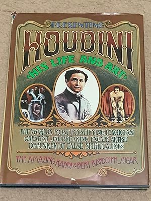 Bild des Verkufers fr Presenting Houdinie: His Life and Art zum Verkauf von The Poet's Pulpit