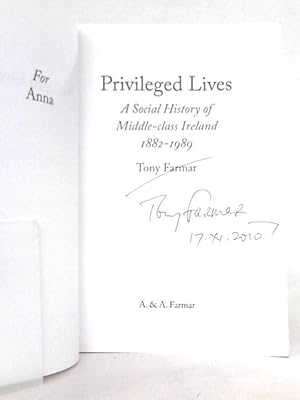 Imagen del vendedor de Privileged Lives a la venta por World of Rare Books