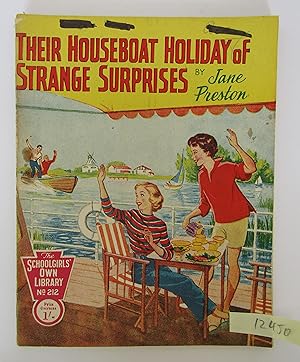 Imagen del vendedor de Schoolgirls Own Library no 212: Their Houseboat Holiday of Strange Surprises a la venta por Waimakariri Books and Prints Limited