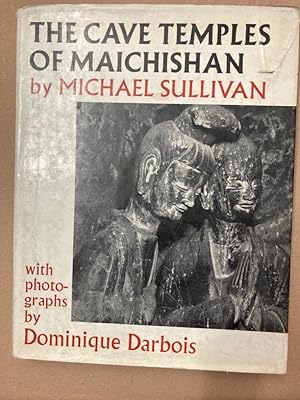 Imagen del vendedor de The Cave Temples of Maichishan. Photographs by Dominique Darbois, with an Account of the 1958 Expedition to Maichishan by Anil de Silva. a la venta por Plurabelle Books Ltd