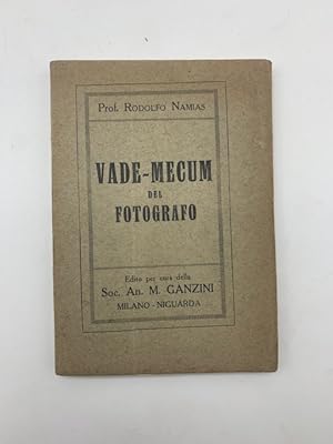 Image du vendeur pour Vade-mecum del fotografo mis en vente par Coenobium Libreria antiquaria