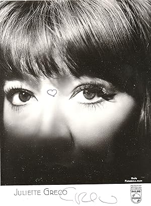 Juliette Greco signature