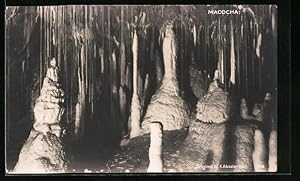 Ansichtskarte Macocha, Stalaktiten und Stalagmiten in der Höhle