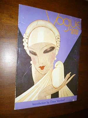 Imagen del vendedor de Vogue Poster book a la venta por Gargoyle Books, IOBA
