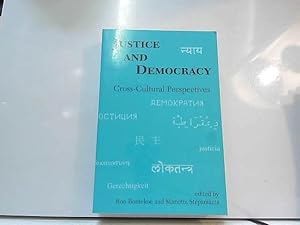 Bild des Verkufers fr Justice and Democracy: Cross-Cultural Perspectives zum Verkauf von JLG_livres anciens et modernes