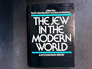 Bild des Verkufers fr The Jew in the Modern World: A Documentary History. zum Verkauf von Antiquariat Bookfarm