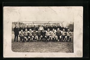 Ansichtskarte Gruppenbild zweier Fussballmannschaften