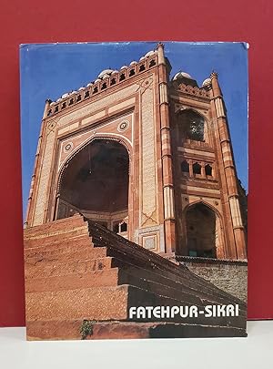 Bild des Verkufers fr Fatehpur-Sikri zum Verkauf von Moe's Books