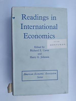 Bild des Verkufers fr Readings in International Economics. zum Verkauf von TraperaDeKlaus
