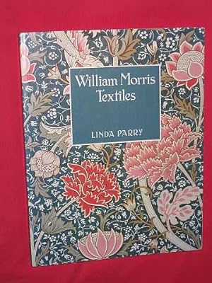 Immagine del venditore per William Morris Textiles venduto da BOOKBARROW (PBFA member)