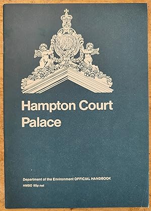 Bild des Verkufers fr Hampton Court Palace, Greater London zum Verkauf von Shore Books