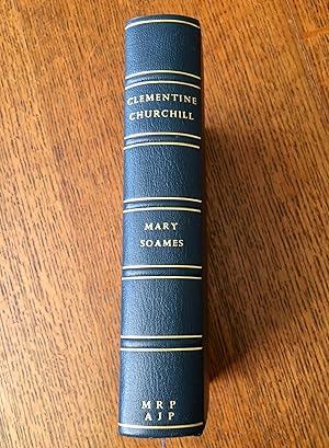 Bild des Verkufers fr CLEMENTINE CHURCHILL. The biography of a marriage. zum Verkauf von Paul Foster. - ABA & PBFA Member.