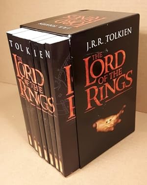 Bild des Verkäufers für The Lord of the Rings (7 books slipcase): 1. The Ring Sets Out; 2. The Ring Goes South; 3. The Treason of Isengard; 4. The Ring Goes East; 5. The War of The Ring; 6. The End of The Third Age; 7. Appendices: Being the Final Book Of The Lord of the Rings zum Verkauf von Nessa Books