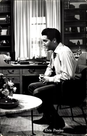 Ansichtskarte / Postkarte Schauspieler und Sänger Elvis Presley, Portrait