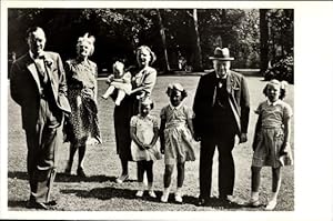 Ansichtskarte / Postkarte Königin Juliana mit Familie und Winston Churchill, 1948