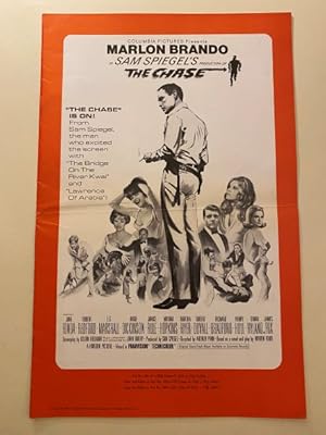 Image du vendeur pour The Chase Pressbook 1966 Marlon Brando, Jane Fonda, Robert Redford mis en vente par AcornBooksNH