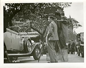 "X, Harry LACHMAN" pendant le tournage du film "MISTIGRI" Réalisé par Harry LACHMAN en 1931 d'apr...
