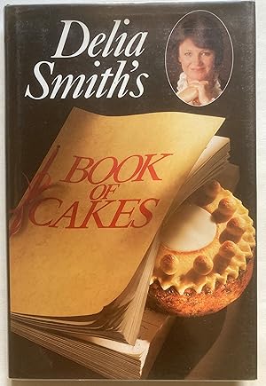 Bild des Verkufers fr Delia Smith's Book of Cakes zum Verkauf von Leabeck Books