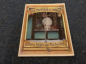 Seller image for The Proverbial Mouse (Pied Piper Paperbacks) for sale by Betty Mittendorf /Tiffany Power BKSLINEN