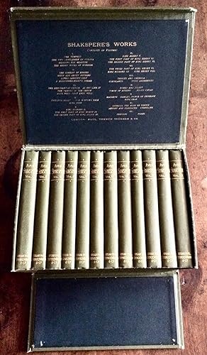 BOX SET OF SHAKESPEARE'S WORKS. 12 VOLUMES