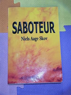 Imagen del vendedor de Saboteur a la venta por Earthlight Books