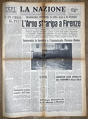 Collezione dei fascicoli del giornale La Nazione dal 4 novembre 1966 al 15 novembre 1966.
