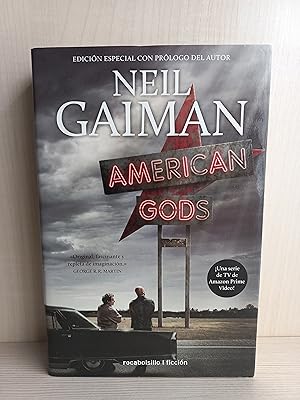 Imagen del vendedor de American Gods. Neil Gaiman. Rocabolsillo Ficcin, 2013. a la venta por Bibliomania