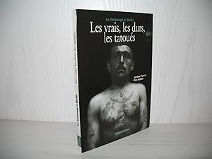 Seller image for Les vrais, les durs, les tatoues: Le tatouage a Biribi. for sale by buecheria, Einzelunternehmen