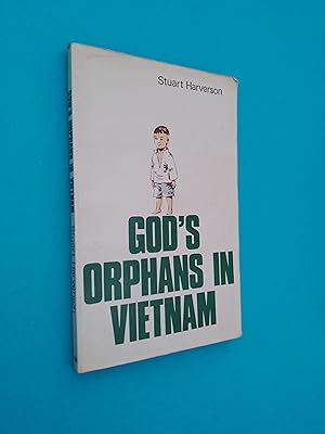 Immagine del venditore per God's Orphans in Vietnam venduto da Books & Bobs