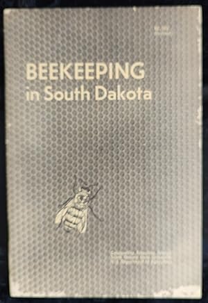 Immagine del venditore per Beekeeping in South Dakota (EC 565) venduto da Shore Books