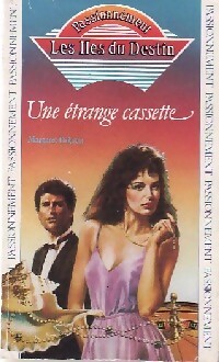 Seller image for Une ?trange cassette - Margaret Dobson for sale by Book Hmisphres