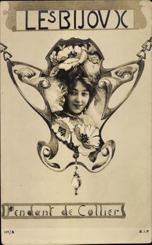 Jugendstil Foto Ansichtskarte / Postkarte Pendant de Collier, Les Bijoux, Kettenanhänger mit Frau...