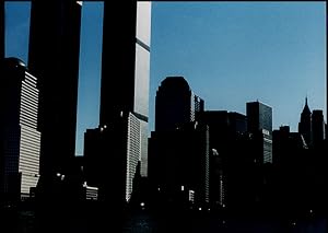 Manhattan, World Trade Center. 1990. [Signierte Original-Farbfotografie / signed original photogr...