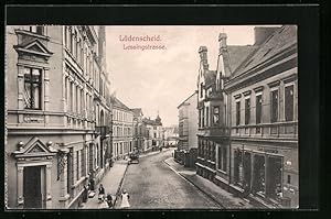 Ansichtskarte Lüdenscheid, Partie in der Lessingstrasse, mit Geschäft Carl Linnepe