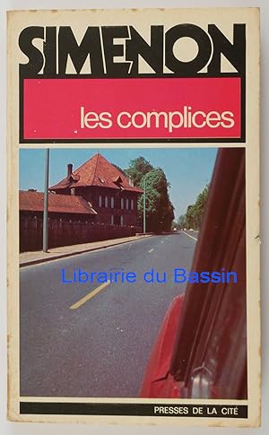 Seller image for Les complices for sale by Librairie du Bassin