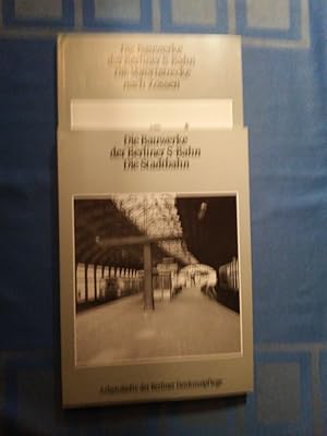 Bild des Verkufers fr Die Bauwerke der Berliner S-Bahn. Band 1 und 2 ( 2Bnde komplett). Band 1: Die Stadtbahn. Band 2: Die Vorortstrecke nach Zossen. Arbeitshefte der Berliner Denkmalpflege . zum Verkauf von Antiquariat BehnkeBuch