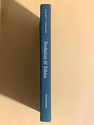 Immagine del venditore per Evolution and Ethics: T. H. Huxley's 'Evolution and Ethics' with New Essays on Its Victorian and Sociobiological Context (Princeton Legacy Library, 1002) venduto da Exchange Value Books