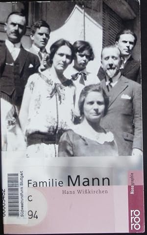 Bild des Verkufers fr Die Familie Mann. zum Verkauf von Antiquariat Bookfarm