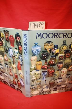 Image du vendeur pour Moorcroft A Guide to Moorcroft Pottery Revised Edition 1897-1993 mis en vente par Princeton Antiques Bookshop