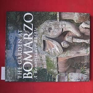 Immagine del venditore per The garden at Bomarzo. A renaissance riddle. Photographs by Marc Edward Smith. venduto da Versandantiquariat buch-im-speicher