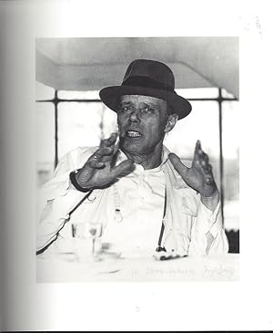 Seller image for JOSEPH BEUYS Zeichnungen - Skulptur - Objekte - Multiples - Mit einem Beitrag zum Thema des Hasen bei Beuys - Kln April-Juni 1989 for sale by ART...on paper - 20th Century Art Books