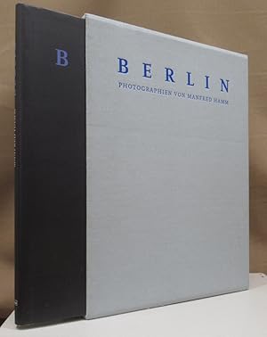 Berlin. Photographien. Mit einem Essay von Klaus Hartung.