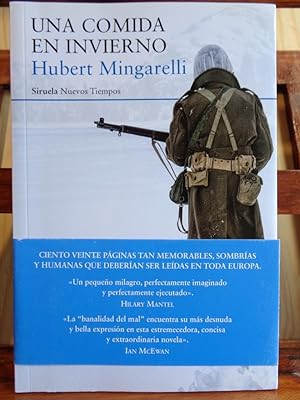 Seller image for UNA COMIDA EN INVIERNO for sale by LIBRERA ROBESPIERRE