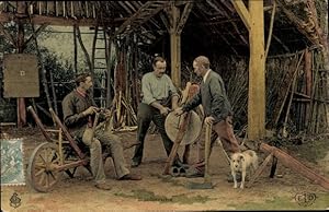 Ansichtskarte / Postkarte Travail du Bois, Männer beim Schleifen der Werkzeuge, Bucherons