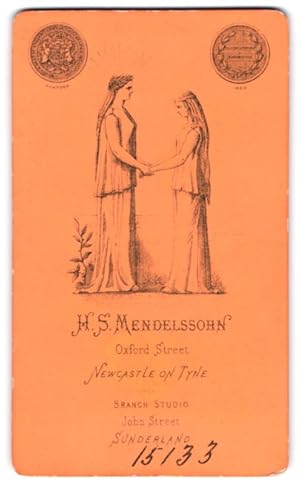 Image du vendeur pour Photo H. S. Mendelssohn, Newcastle on Tyne, Oxford Street, Medaille und Heilige mit junger Frau mis en vente par Bartko-Reher