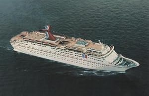 Bild des Verkufers fr ship postcard: The "Fun Ship" Holiday zum Verkauf von Mobyville