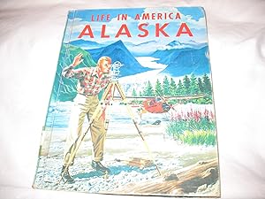 Imagen del vendedor de Alaska - Life in America a la venta por Redux Books