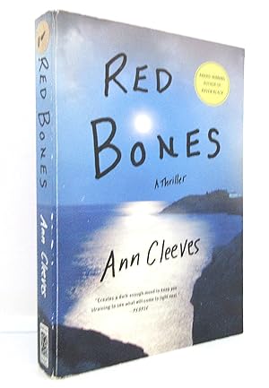 Image du vendeur pour Red Bones: A Thriller (Shetland Island Mysteries, 3) mis en vente par The Parnassus BookShop
